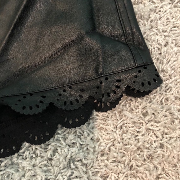 English Rose Leather Shorts - Picture 4 of 5